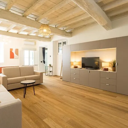 아파트 Palazzo Odescalchi 코모