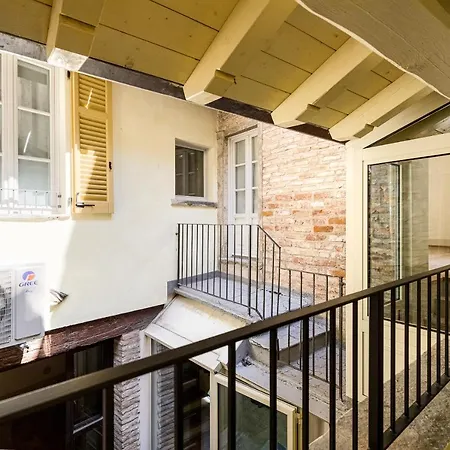 Palazzo Odescalchi 아파트 *